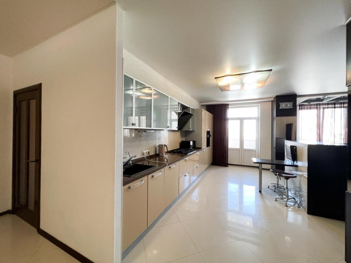 Cozy Apartments On The Left Bank كييف المظهر الخارجي الصورة